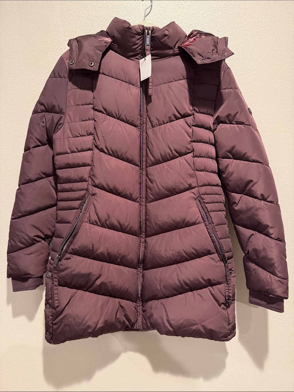 Calvin Klein Women's Quilted Puffer Jacke Plum Size: Medium